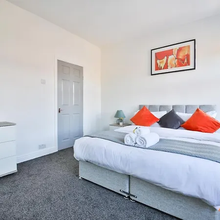 Spacious 3 Bedroom Close To Cardiff City Centre Exterior photo