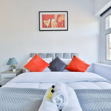 Spacious 3 Bedroom Close To Cardiff City Centre Exterior photo