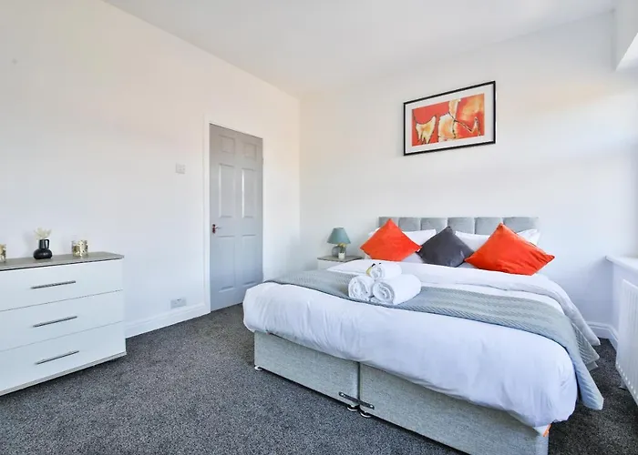 Spacious 3 Bedroom Close To Cardiff City Centre