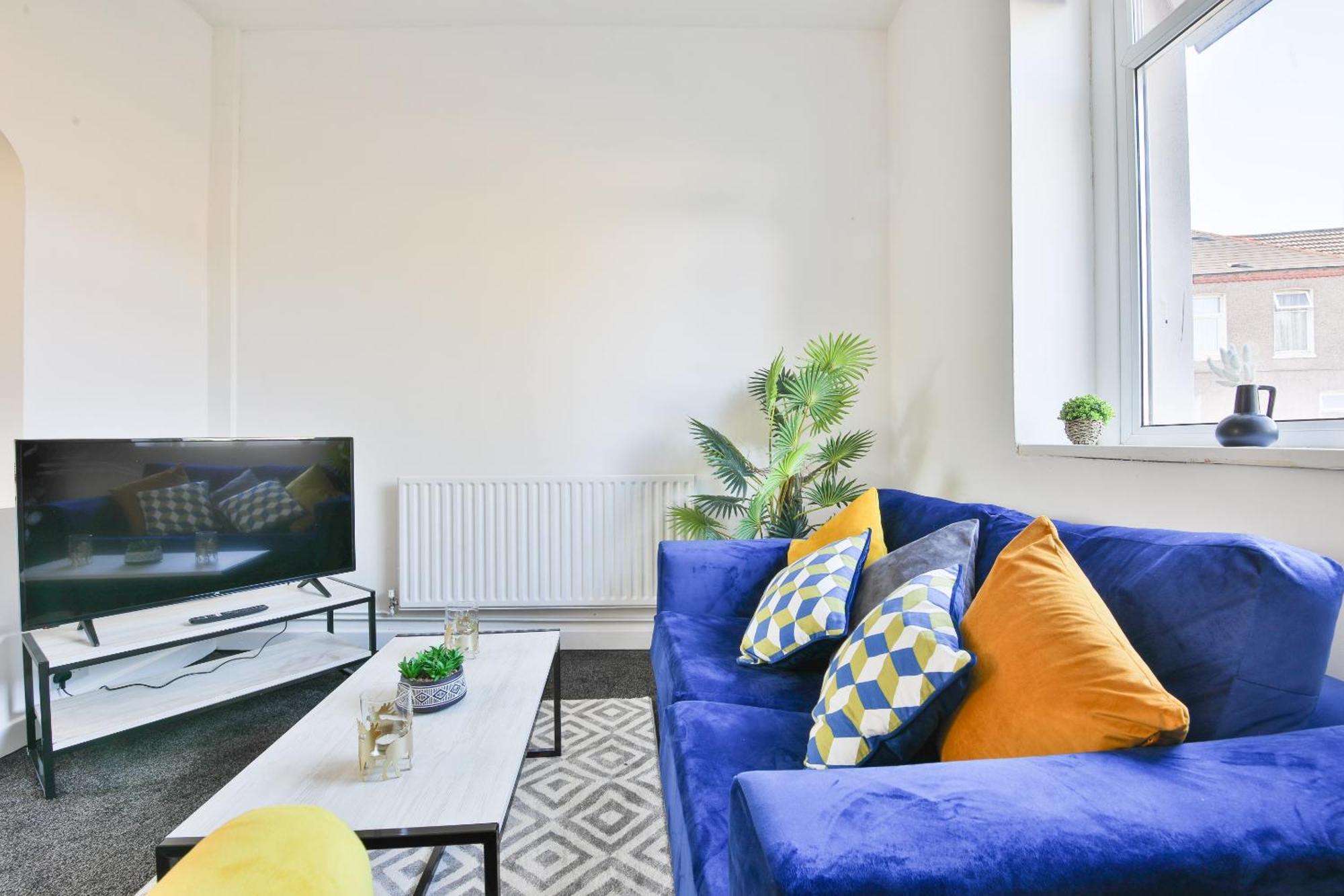 Spacious 3 Bedroom Close To Centre Cardiff